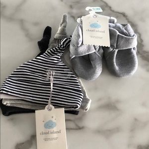 infant Boy 3 pack of hats, and booties